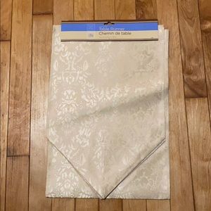 Set of 2- Cream Table Runners
